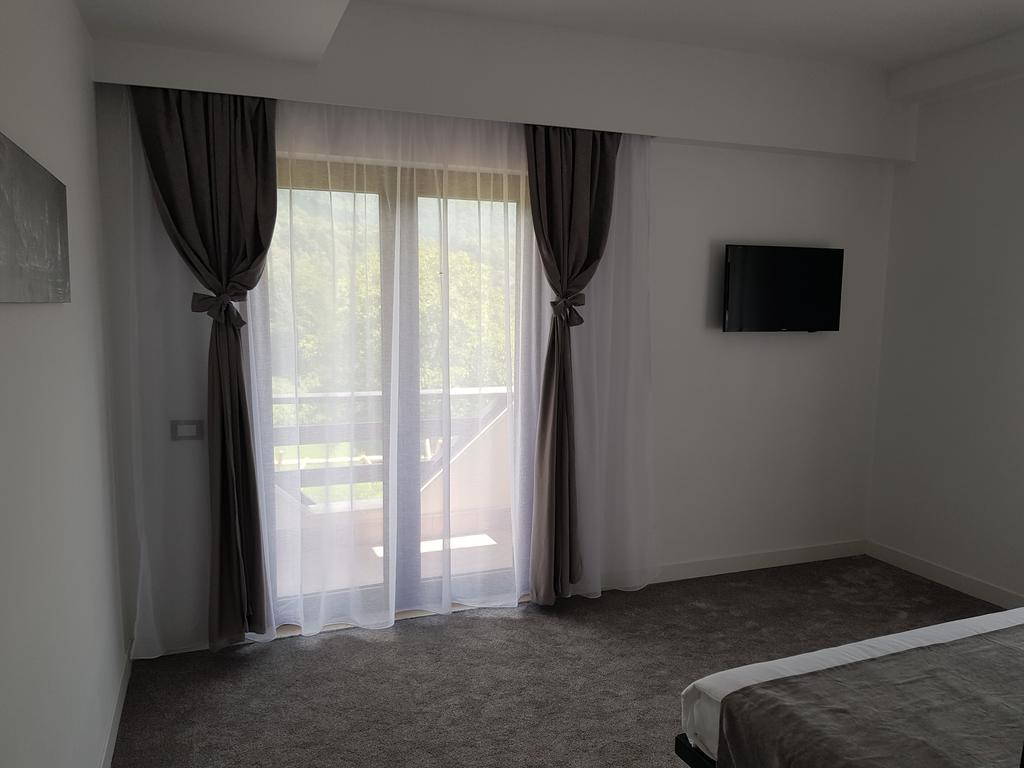 Heaven Guesthouse Corbeni Exterior photo
