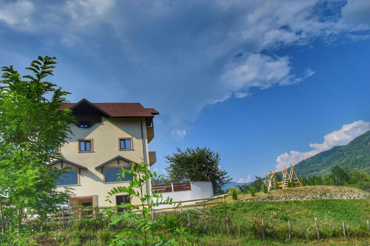 Heaven Guesthouse Corbeni Exterior photo