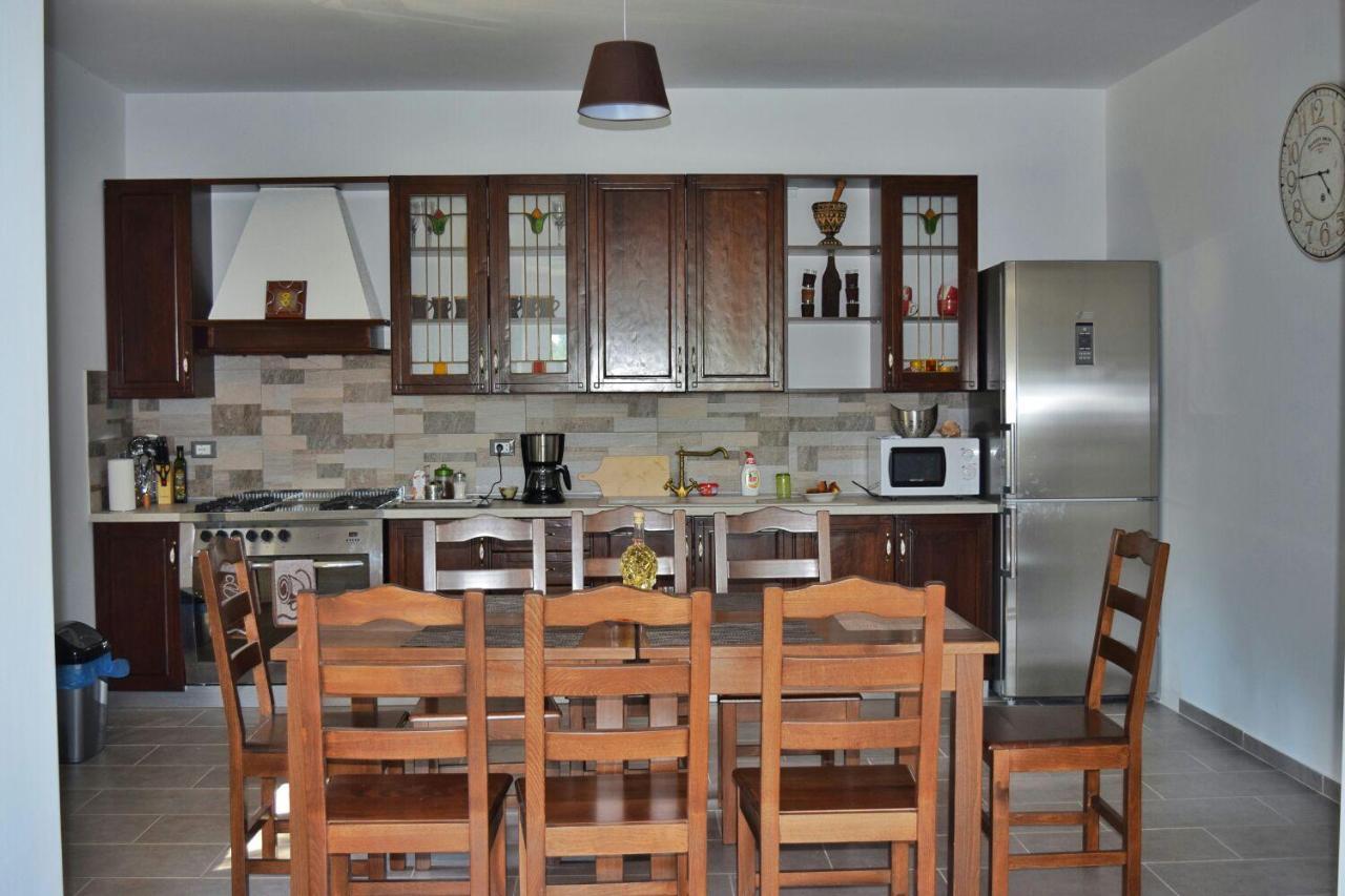 Heaven Guesthouse Corbeni Exterior photo